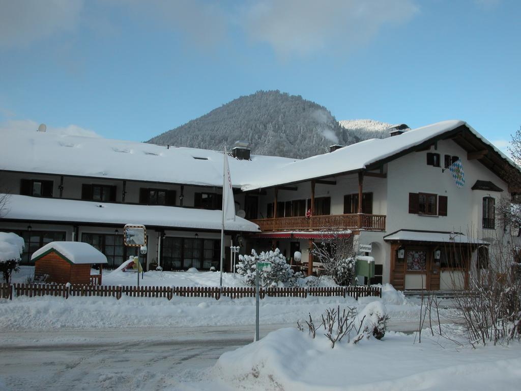 Hotel-Restaurant Zum Hirschhaus Inklusiv Chiemgaukarte Руполдинг Екстериор снимка