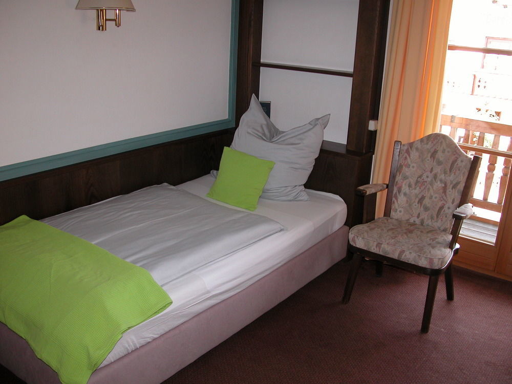 Hotel-Restaurant Zum Hirschhaus Inklusiv Chiemgaukarte Руполдинг Екстериор снимка